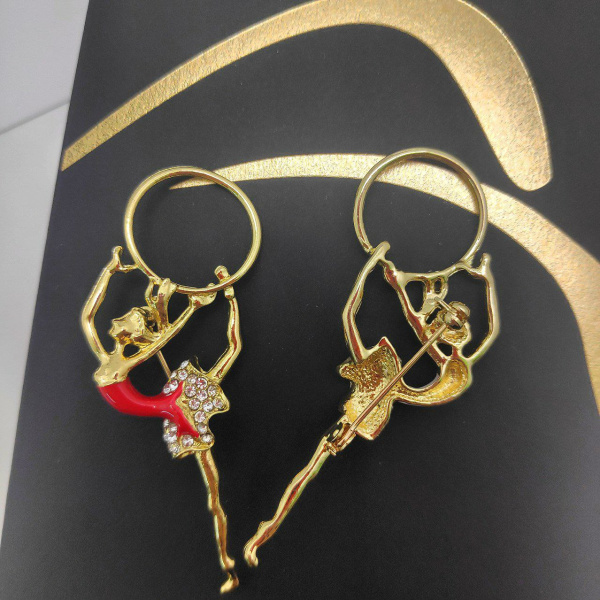 Брошь Гимнастка 7 см., с обручем большая